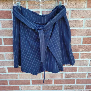 Banana Republic Mock Wrap Skirt Women's Size 14 New with Tags Black Pin Stripe